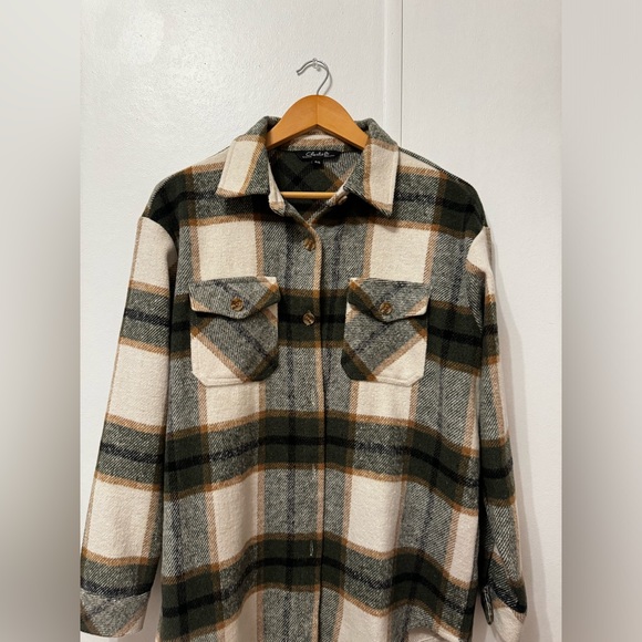 Green and cream plaid shaket - Picture 2 of 2